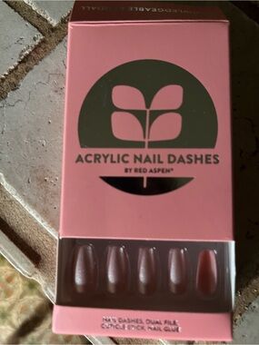 Red aspen Acrylic nail dashes